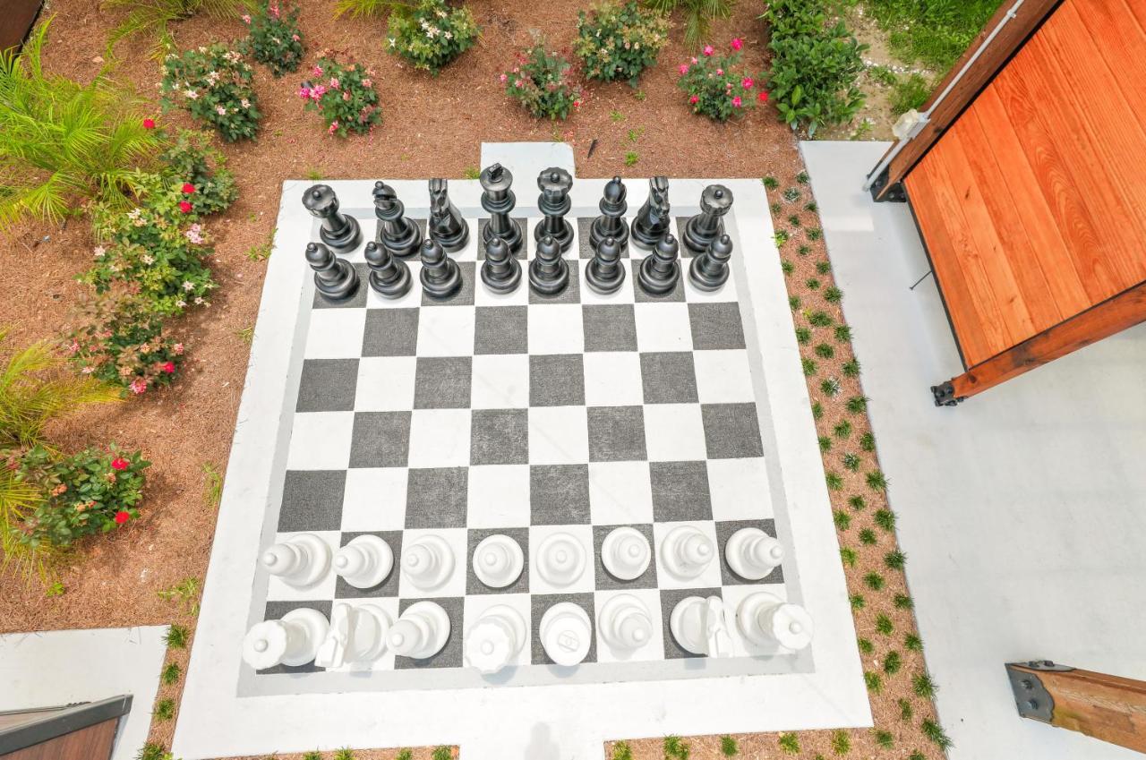 Stunning Townhouse With Amenities