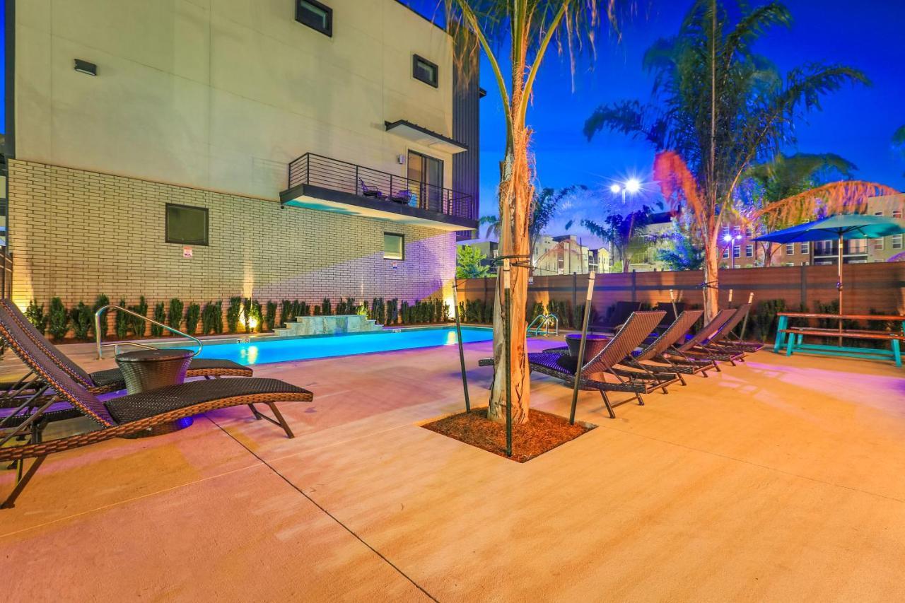 Stunning Townhouse With Amenities New Orleans