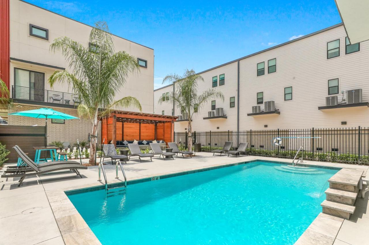 Stunning Townhouse With Amenities * New Orleans