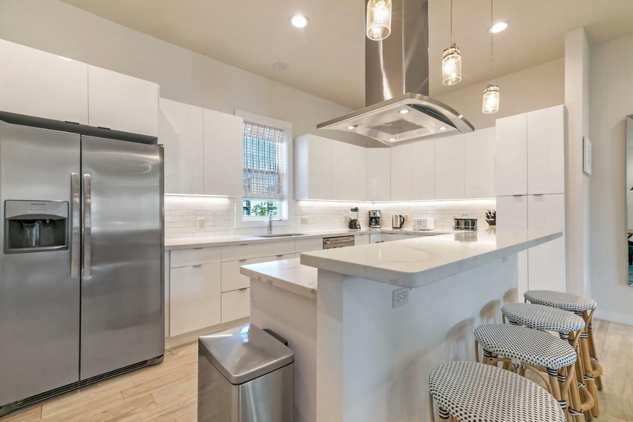 Holiday home Stunning Townhouse With Amenities