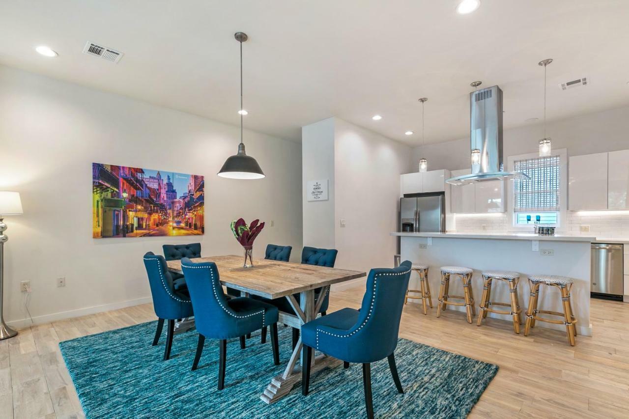 Stunning Townhouse With Amenities New Orleans