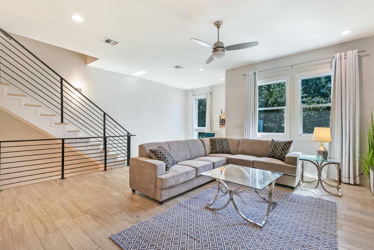 Holiday home Stunning Townhouse With Amenities New Orleans