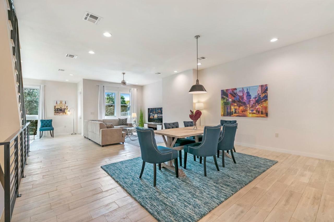 Holiday home Stunning Townhouse With Amenities *