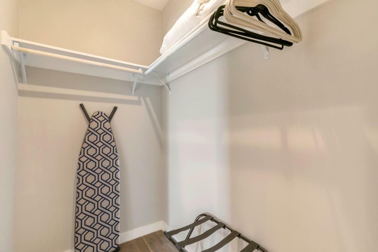 Stunning Townhouse With Amenities * New Orleans